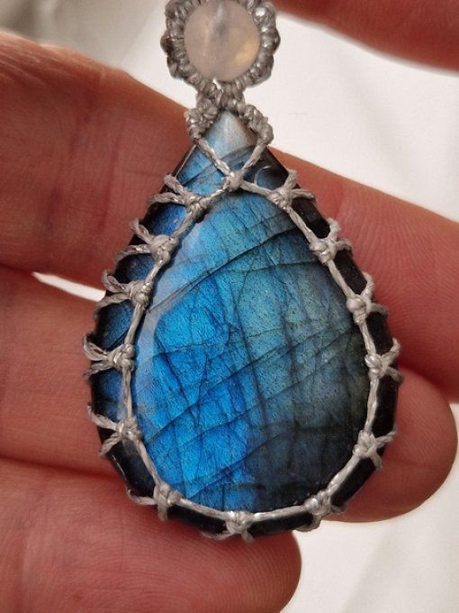 Pendentif cabochon Labradorite Bleue 