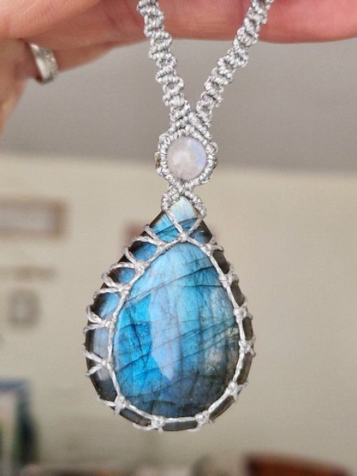 Pendentif cabochon Labradorite Bleue 